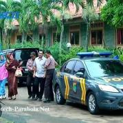 Jilbab In Love Episode 81