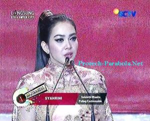 Kategori Selebriti Wanita Paling Fashionable  Syahrini
