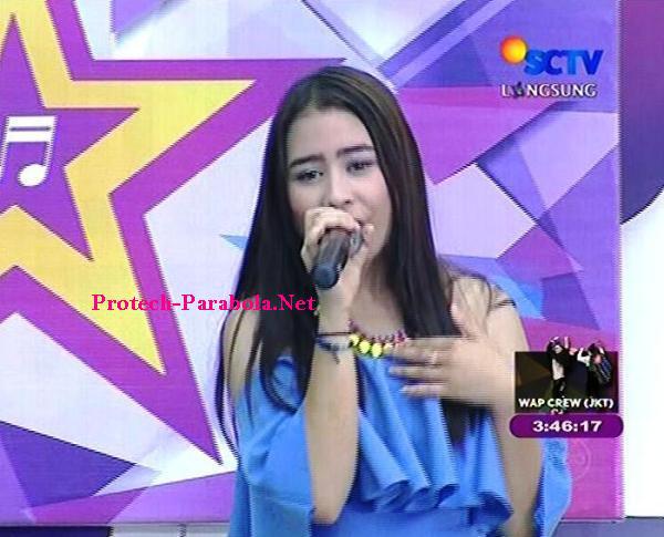Lagu Prilly Falling In Love