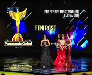 Kategori Presenter Infotainment Feni Rose
